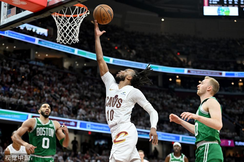 在与四川队 在与四川队