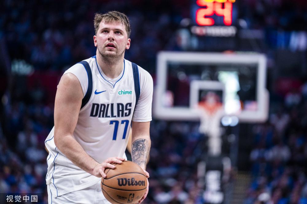 在乒乓球赛 在乒乓球赛