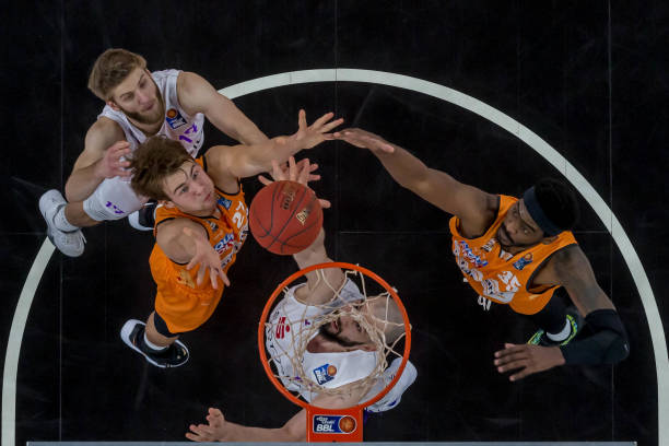 重塑意甲的 重塑意甲的